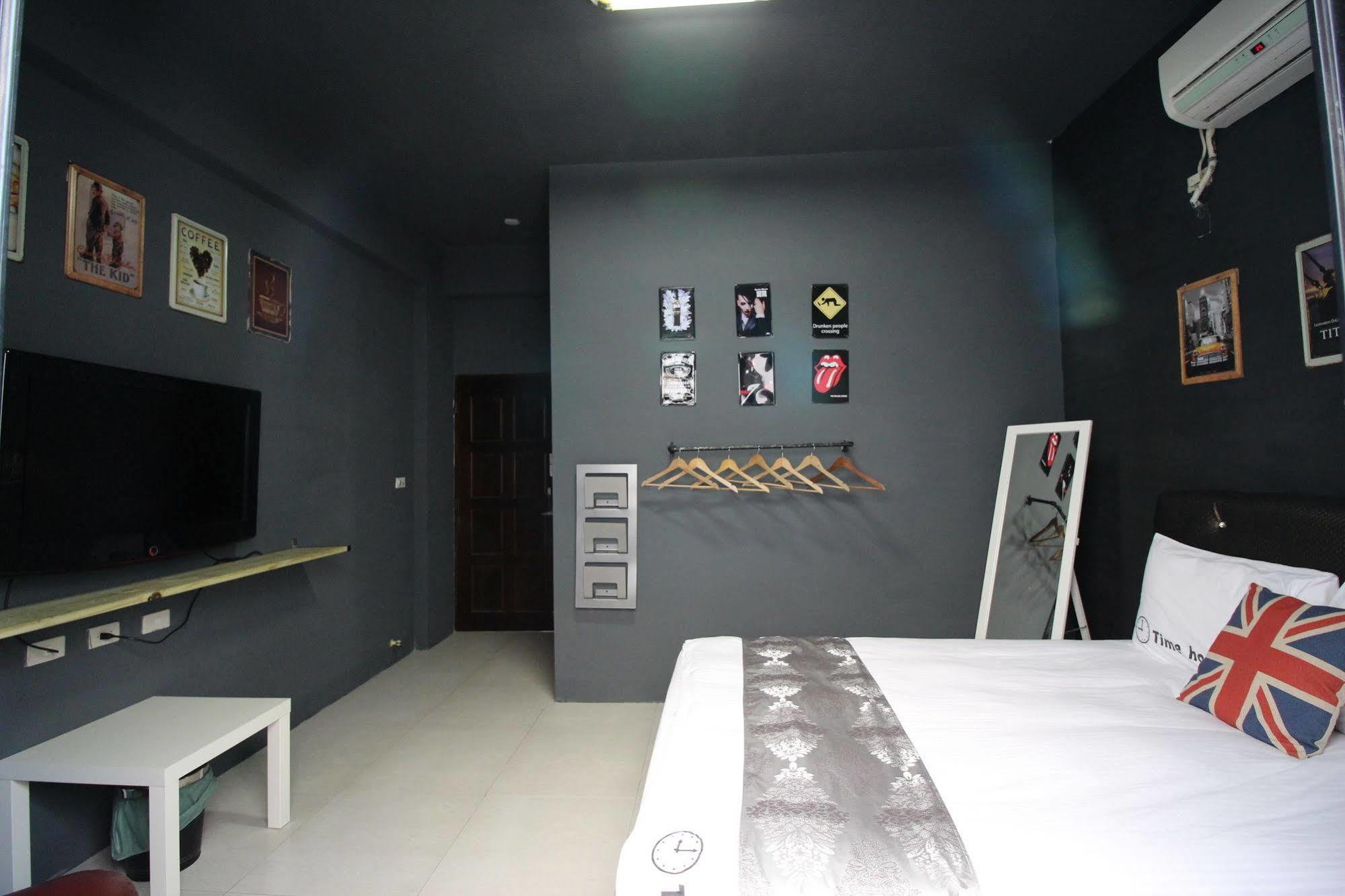 Time House Vacation Villa Кэньдин Экстерьер фото